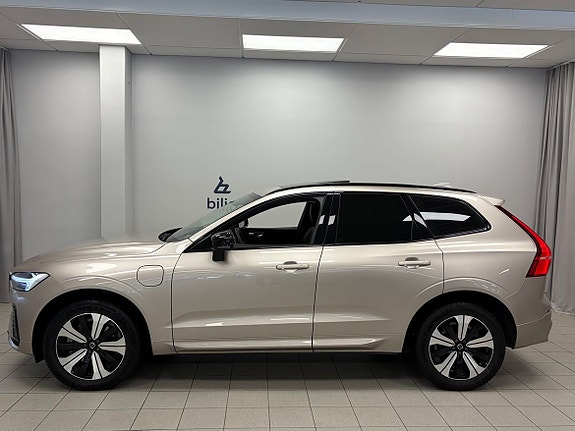 Volvo XC60 2 of 20