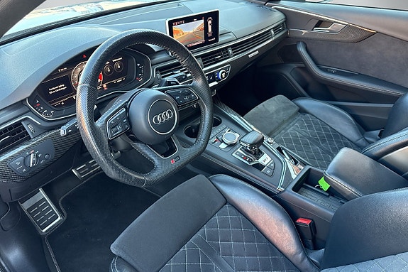 Audi RS4 7 of 12