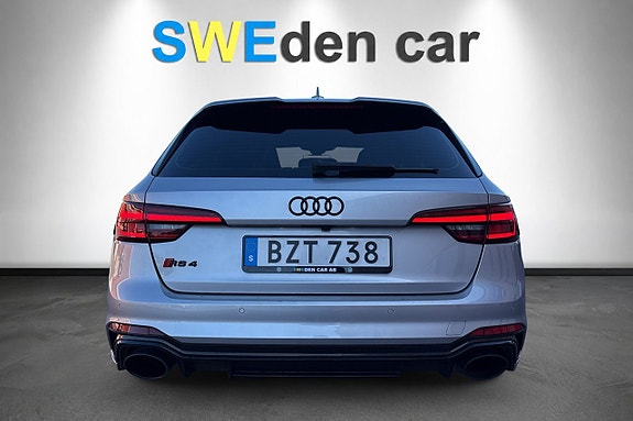 Audi RS4 4 of 12