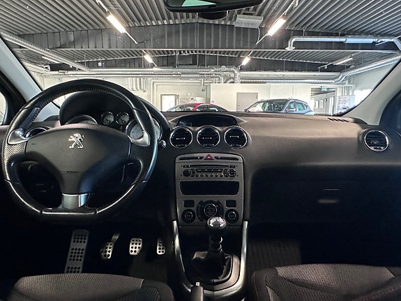 Peugeot 308 SW 6 of 8