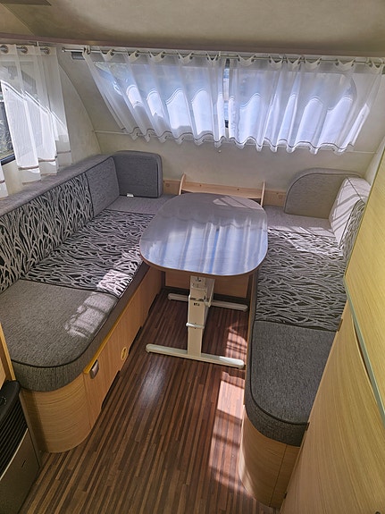 Adria Action 361 LH 5 of 8