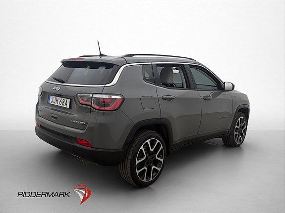 Jeep Compass 8 of 30