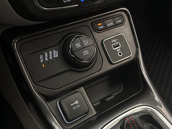 Jeep Compass 23 of 30