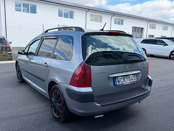 Peugeot 307 4 of 8