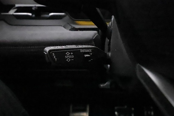 Audi SQ6 e-tron 11 of 25