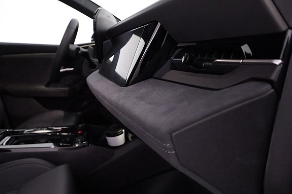 Audi SQ6 e-tron 16 of 25
