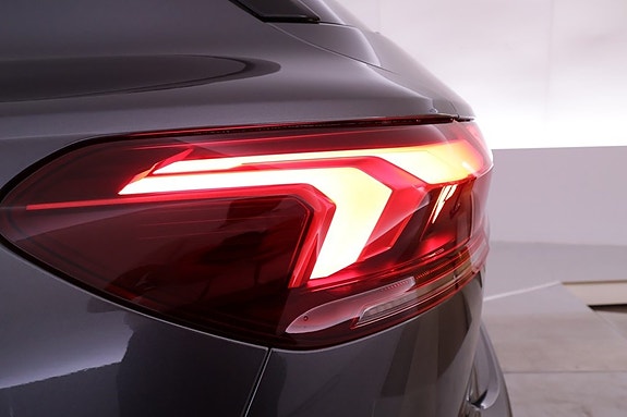 Audi SQ6 e-tron 23 of 25