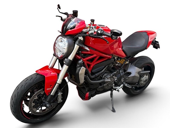 Ducati Monster 1200 3 of 6