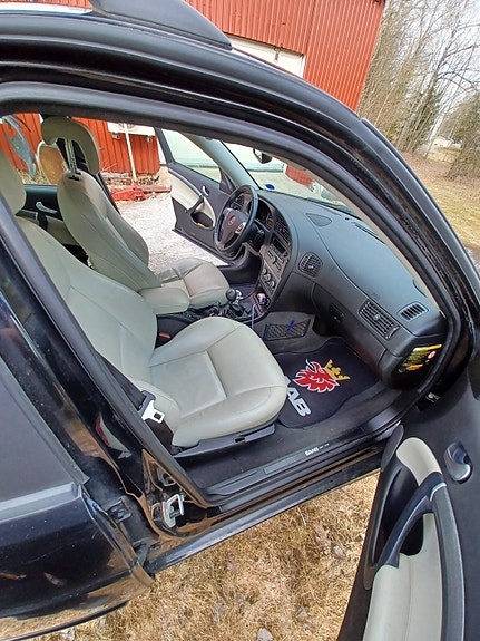 Saab 9-5 7 of 9