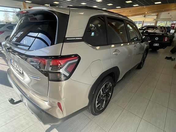 Subaru Forester 5 of 19