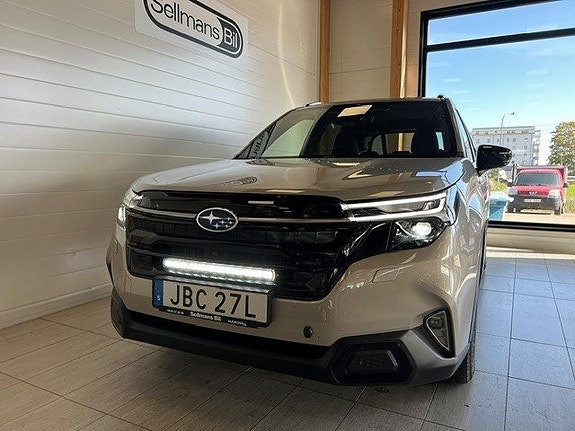 Subaru Forester 2 of 19