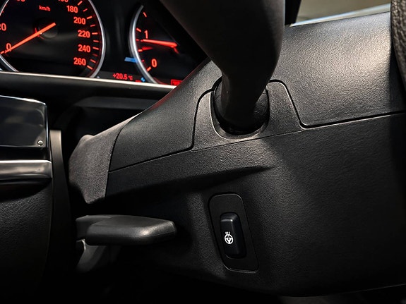 BMW 520d 12 of 15