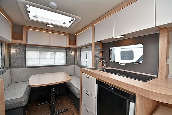 Knaus 450 FU Sport, Dubbelbädd 22 of 27