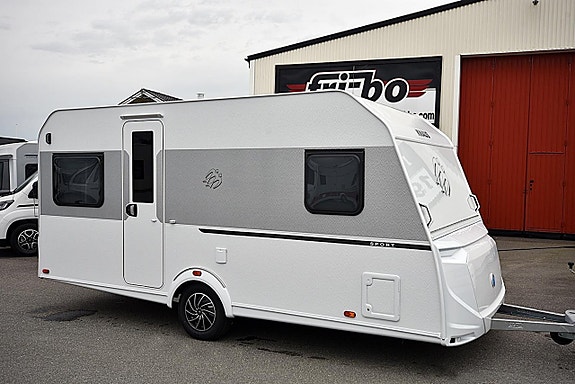 Knaus 450 FU Sport, Dubbelbädd 3 of 27