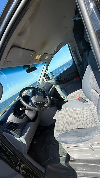 Hyundai H-1 7 of 7