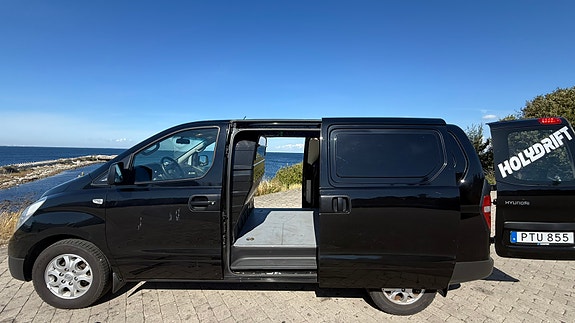 Hyundai H-1 4 of 7