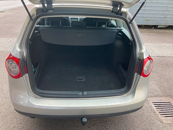 Volkswagen Passat 6 of 9