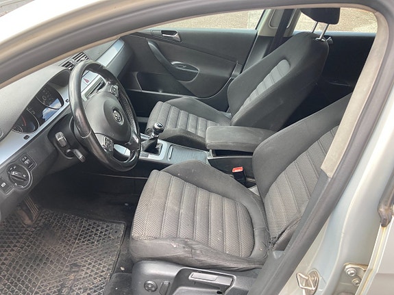 Volkswagen Passat 8 of 9