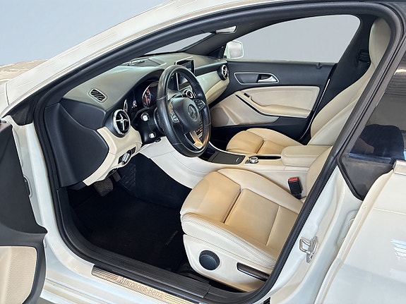 Mercedes-Benz CLA220 d 7 of 23