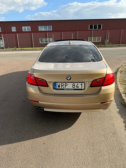 BMW 520d 4 of 16