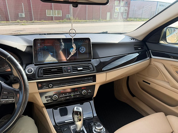 BMW 520d 9 of 16