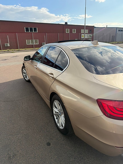 BMW 520d 3 of 16