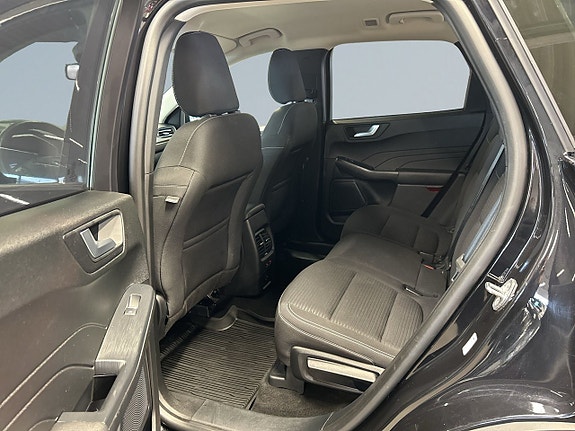 Ford Kuga 13 of 22