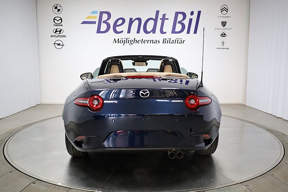 Mazda MX-5 9 of 28