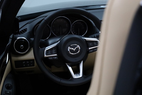 Mazda MX-5 7 of 28