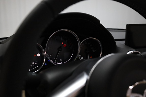 Mazda MX-5 23 of 28