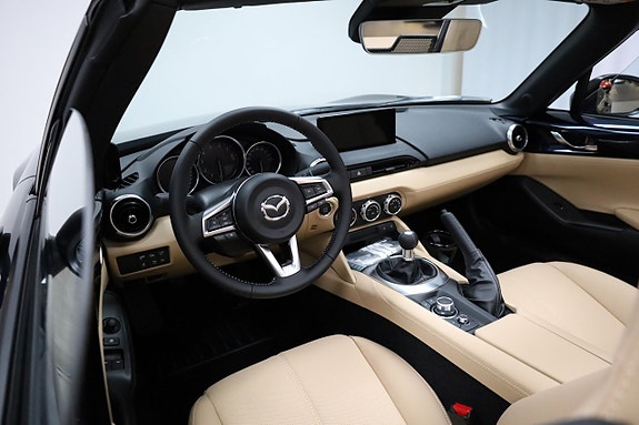 Mazda MX-5 3 of 28