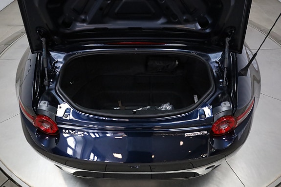 Mazda MX-5 10 of 28