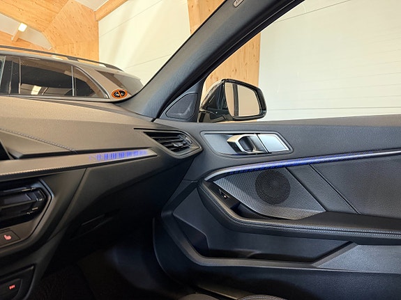 BMW 118i 21 of 23