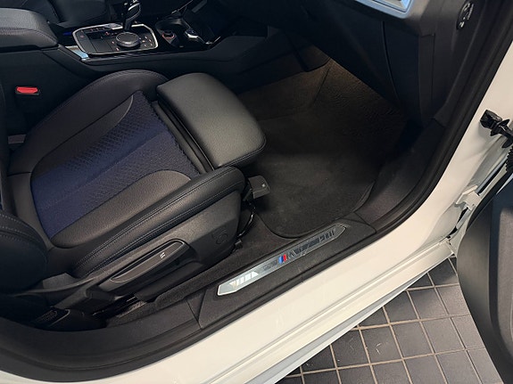 BMW 118i 18 of 23