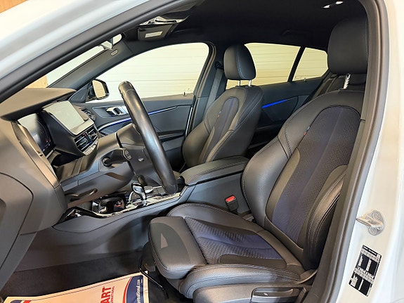 BMW 118i 5 of 23