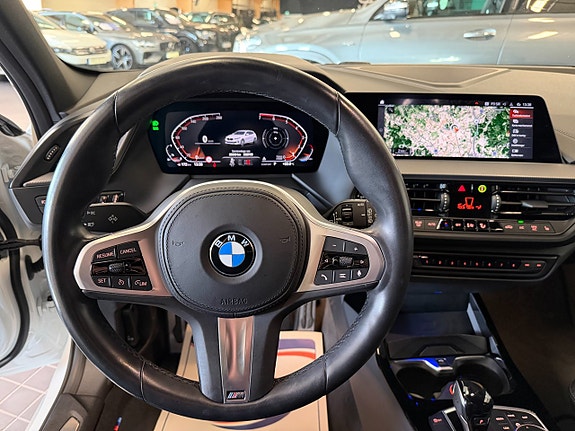 BMW 118i 6 of 23