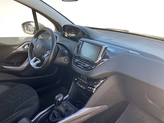 Peugeot 2008 11 of 15