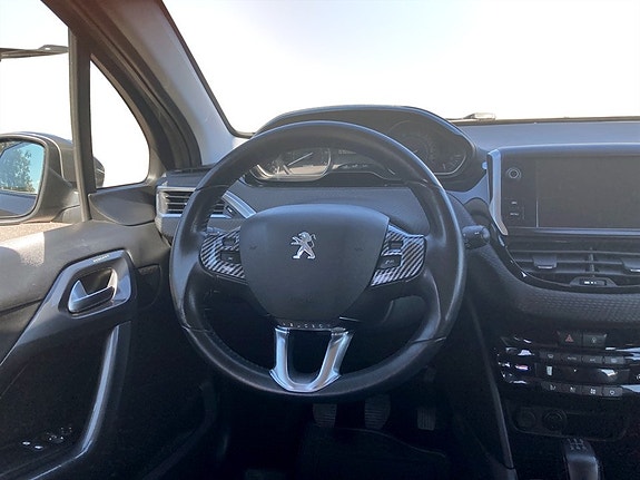 Peugeot 2008 7 of 15