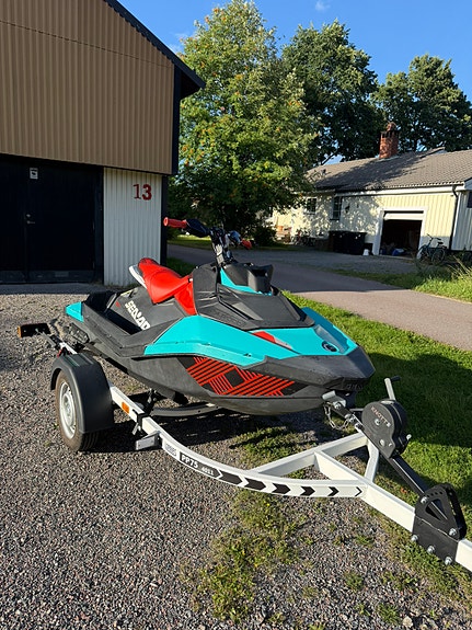 Seadoo spark trixx -18 3 of 5