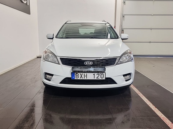Kia Ceed 3 of 22