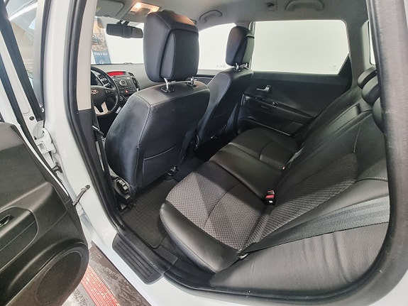 Kia Ceed 10 of 22