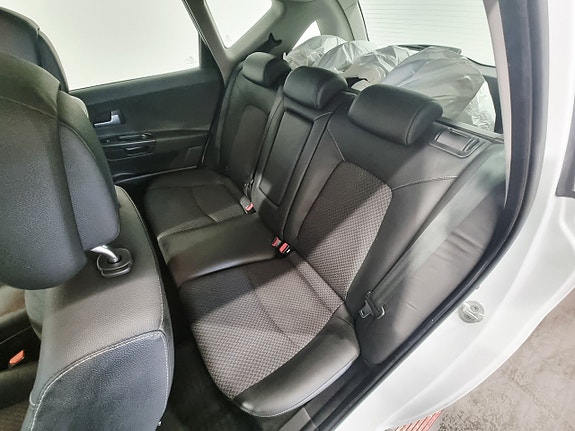 Kia Ceed 9 of 22