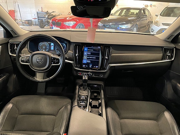 Volvo V90 Cross Country 15 of 24