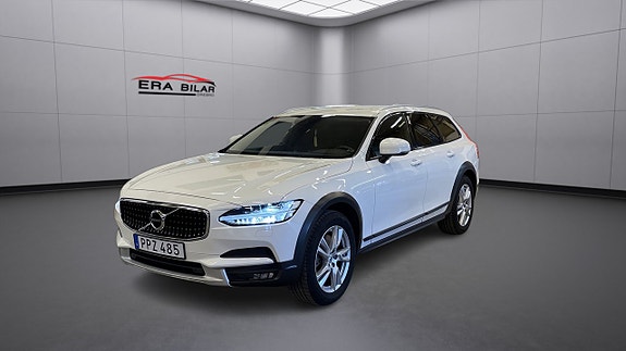Volvo V90 Cross Country 3 of 24