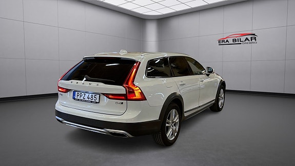 Volvo V90 Cross Country 6 of 24