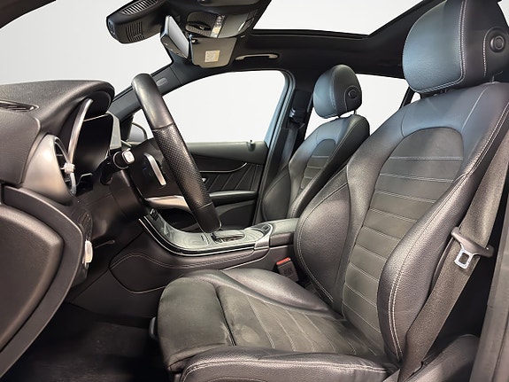 Mercedes-Benz GLC300 e 10 of 26
