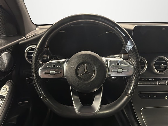 Mercedes-Benz GLC300 e 14 of 26