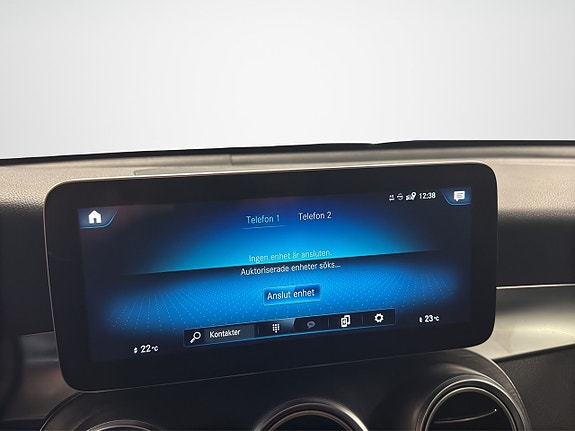 Mercedes-Benz GLC300 e 16 of 26