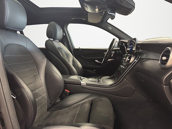 Mercedes-Benz GLC300 e 12 of 26
