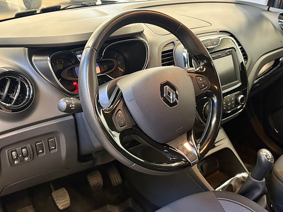 Renault Captur 11 of 19